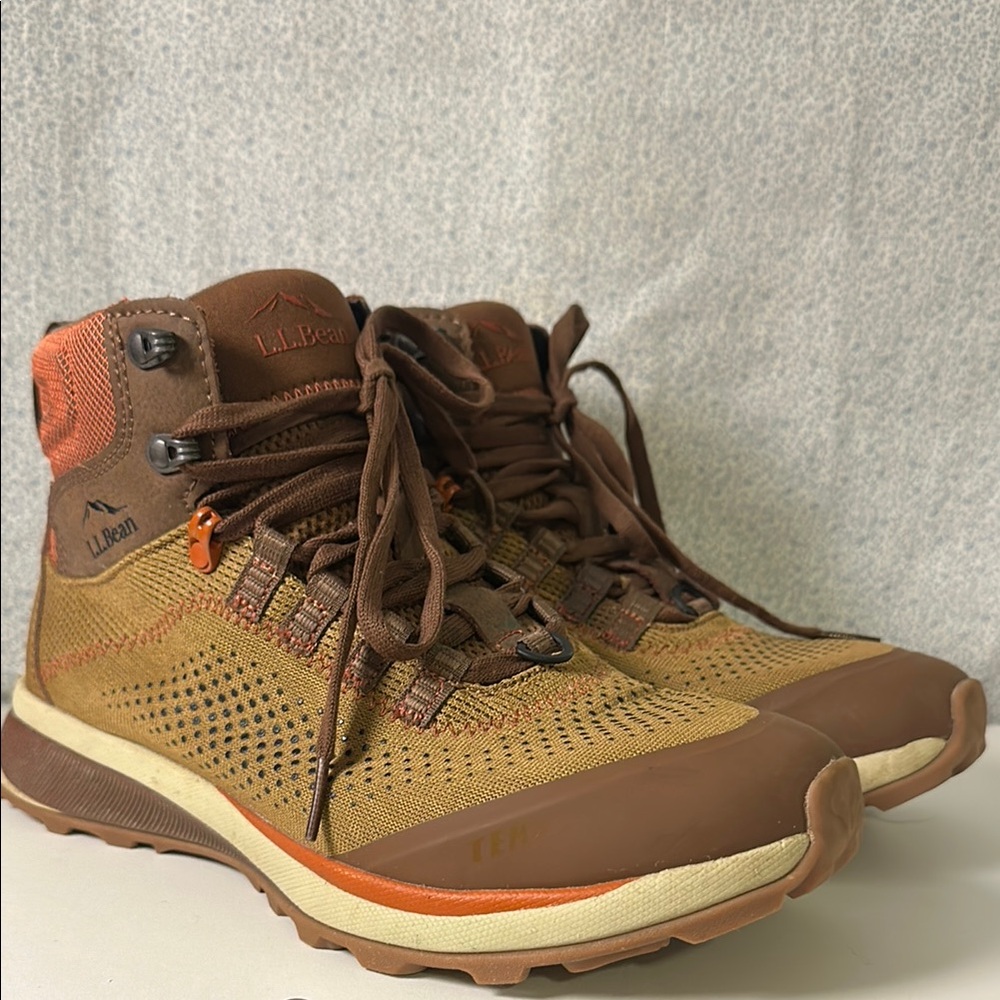 L.L. Bean Men's Tan and Orange Athletic Shoes
